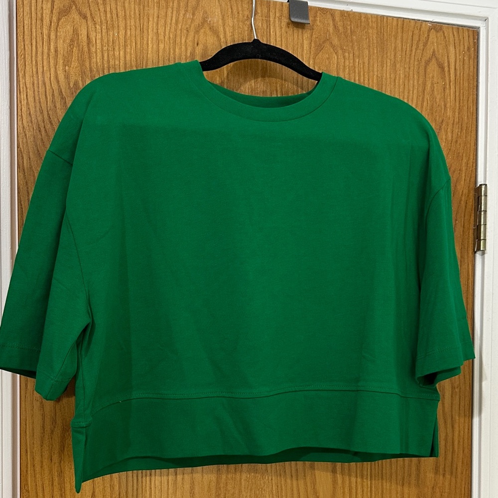 Zara Vibrant Green Cropped Short Sleeve Top